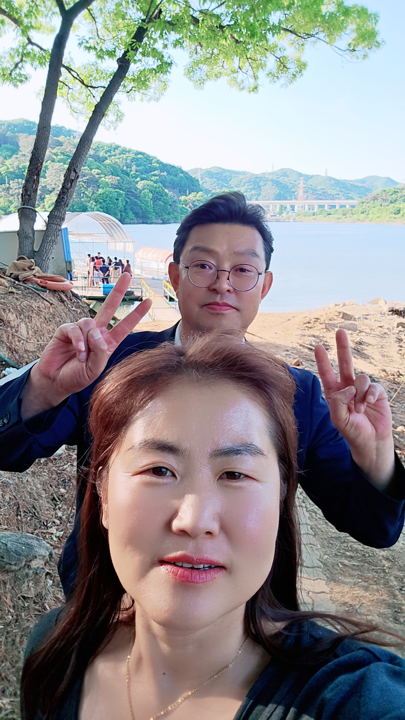 둘이 함께 찍은 사진 2